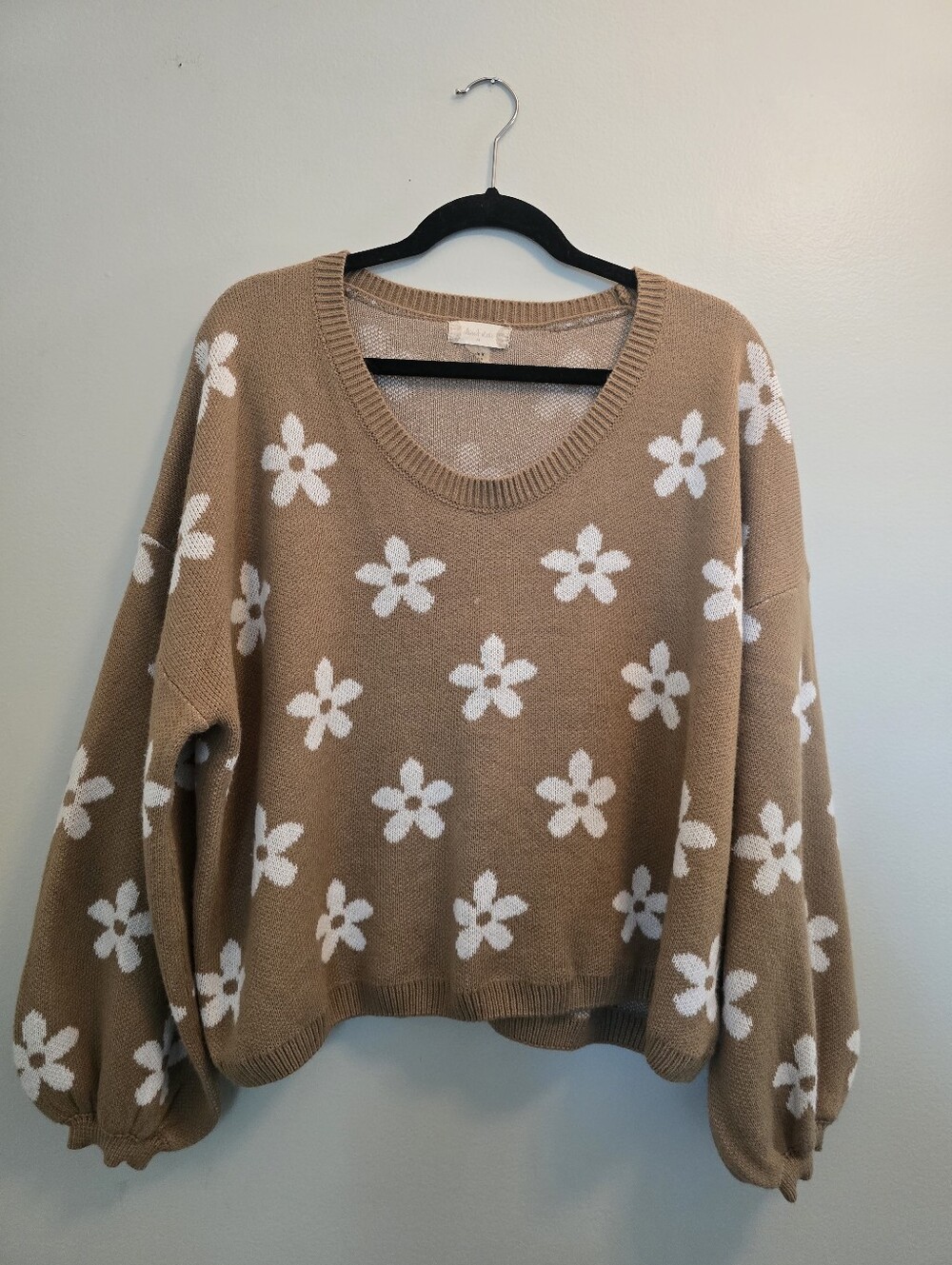 Altard State Medium Brown White Flower Sweater Boho Preppy Daisy